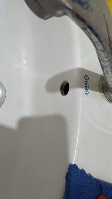 Продам сантехнику б/у со смесителями