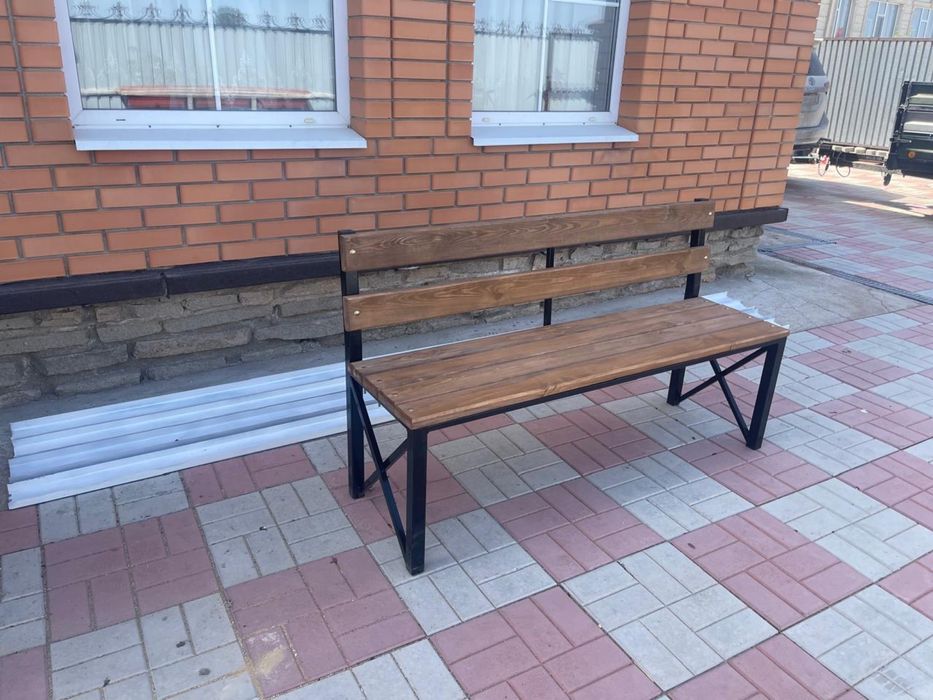 Лавочка со спинкой