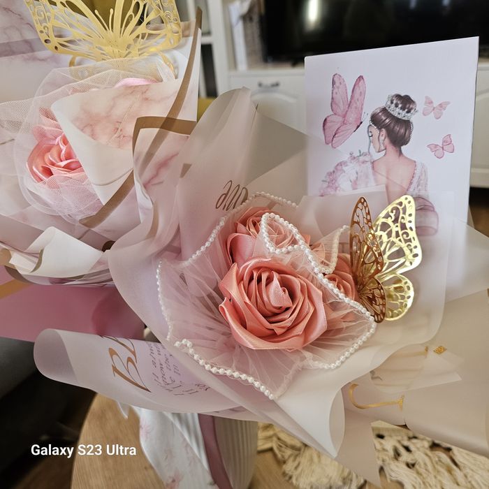 Букети от вечни рози