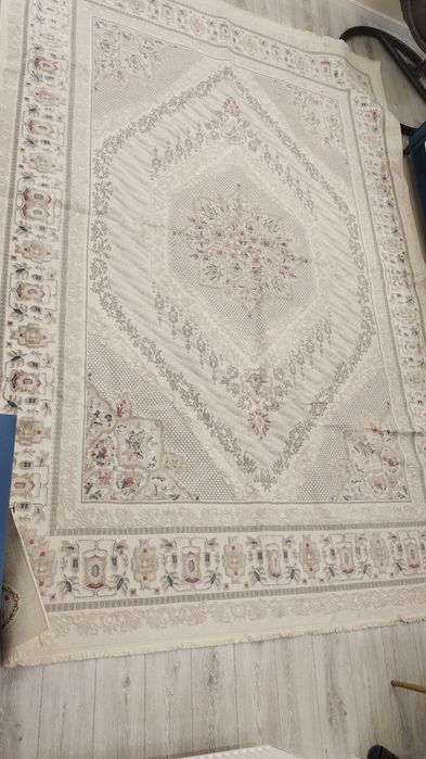 Продам ковры в отличном состоянии