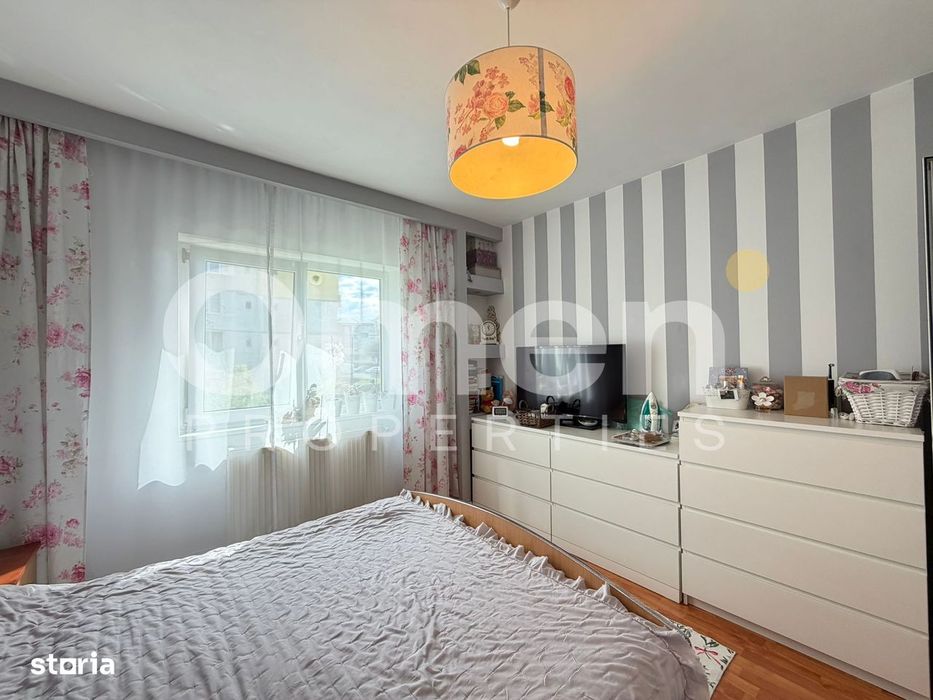 Apartament cu 3 camere decomandat, etaj intermediar,  zona Lidl Hotvon