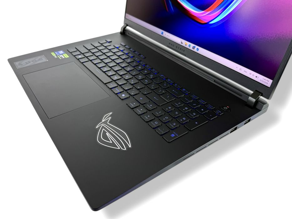 ASUS ROG Strix Scar 18 G835L WQXGA 240Hz Ultra 9 64RAM 2TB RTX 5090