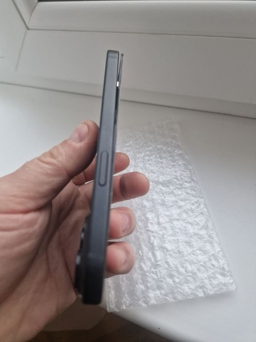 Carcasa originala iphone 15