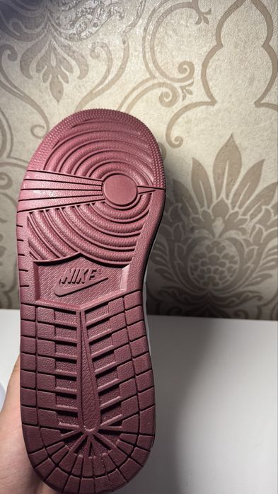 Nike Air Jordan 1 Retro High OG "Bordeaux"