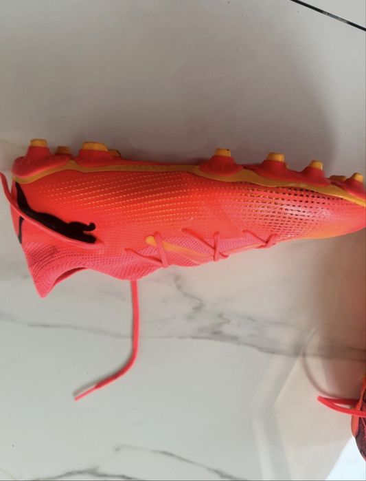 Ghete de fotbal Puma