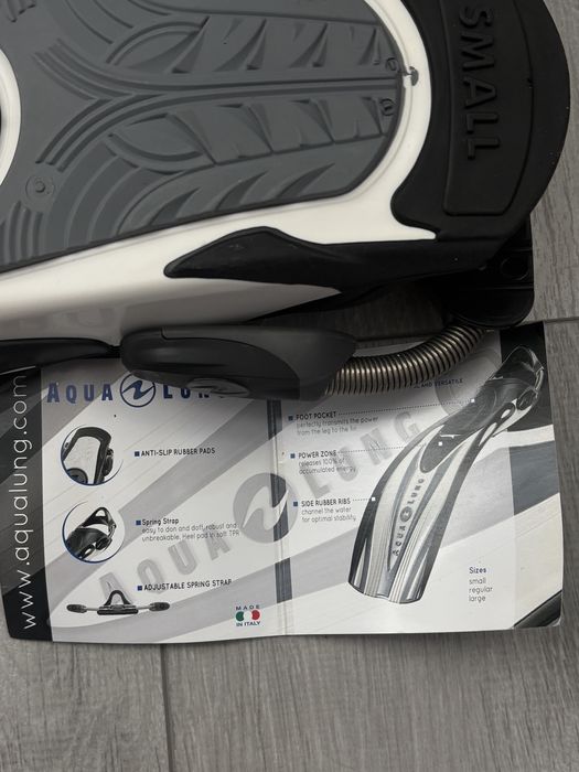 Aqua Lung Express ADJ плавници с пружинна каишка S