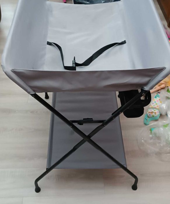 Masa de infasat , multifunctionala, pliabila, cos de depozitare