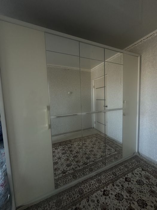 Продам вместительный шкаф