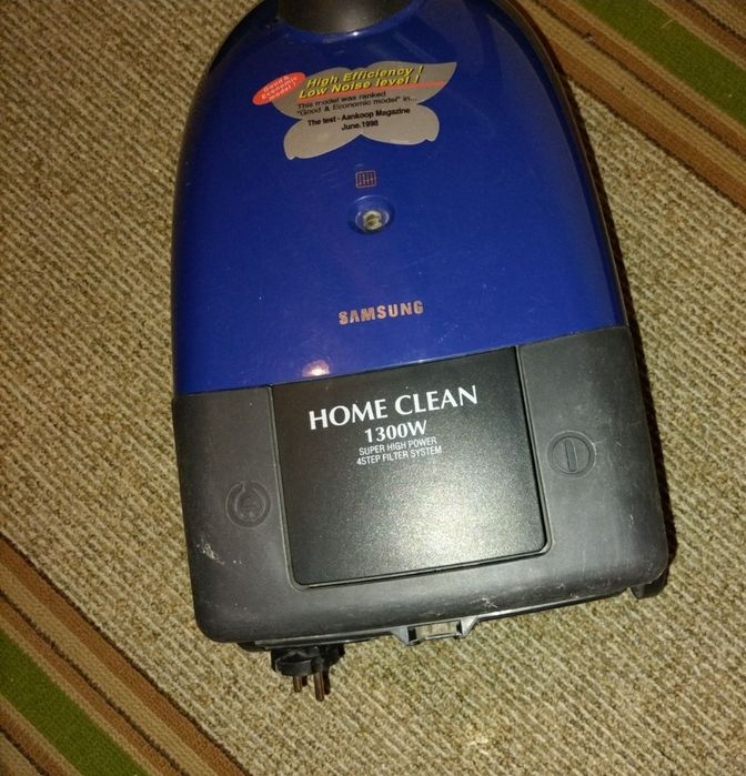 Прахосмукачка, кафе машина, руска парна ютия.