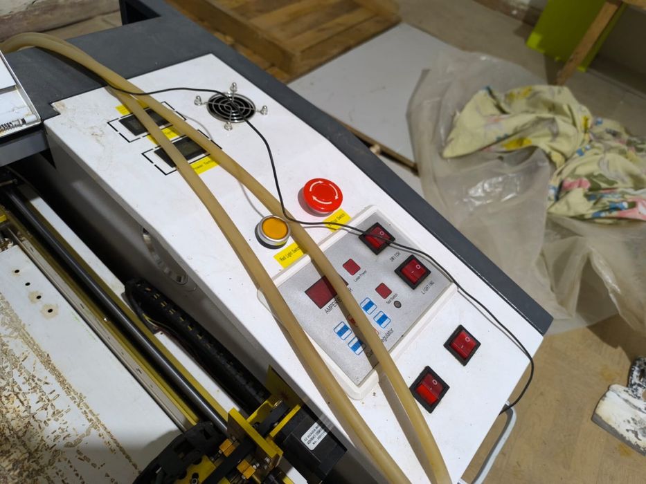 Лазерный апарат резка кесетин