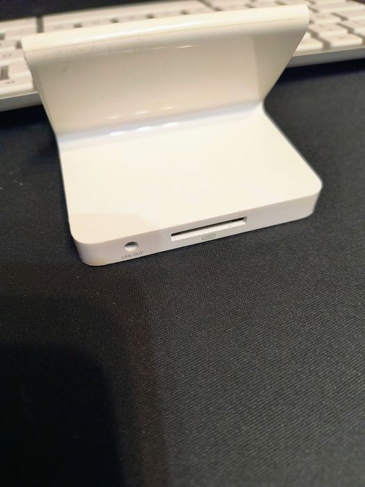 Tastatura APPLE A1359 cu dock IPad