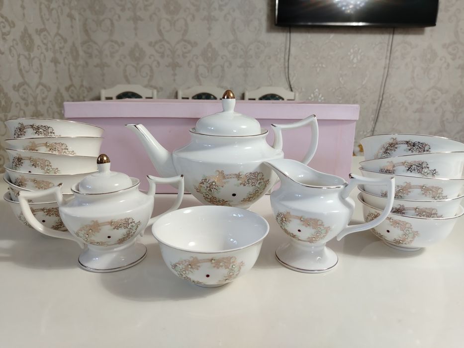 Продам красивый чайный сервис