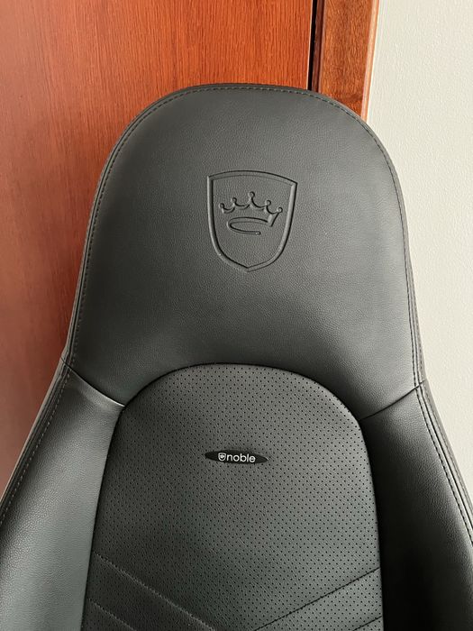Стол noblechairs еко кожа черен