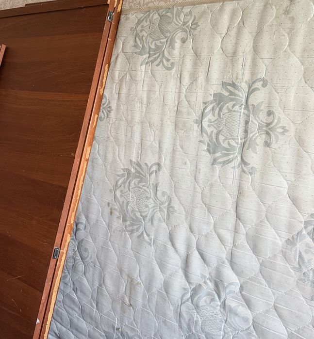Продам кровать в коричневом оттенке