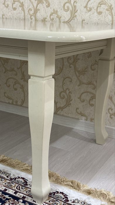 Продам стол