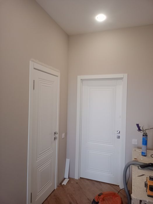 Установка межкомнатных дверей