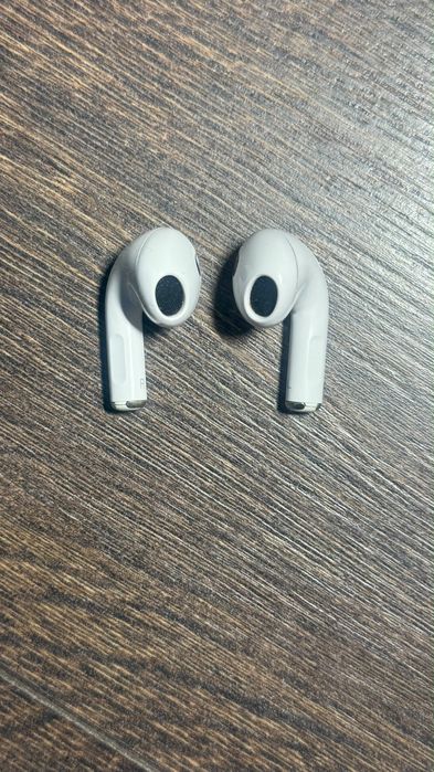 Оригинал Apple AirPods 3 (3-е поколение)