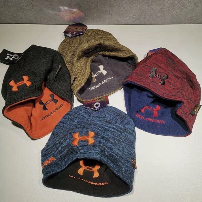 Under Armour двулицеви зимни шапки. Чисто нови.