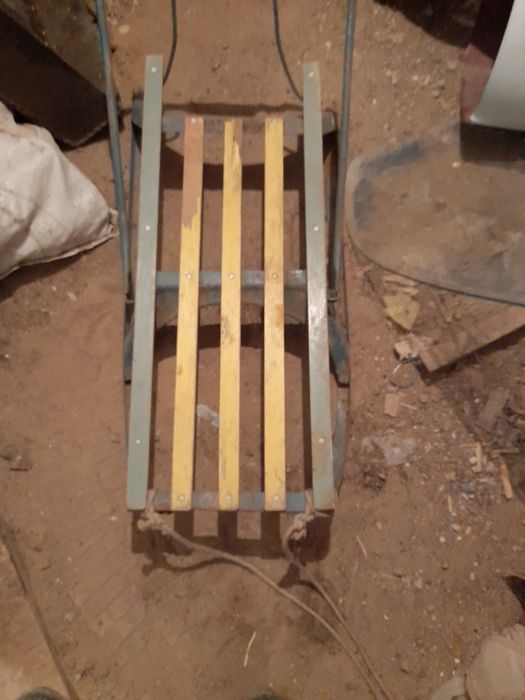 Продам санку  . .
