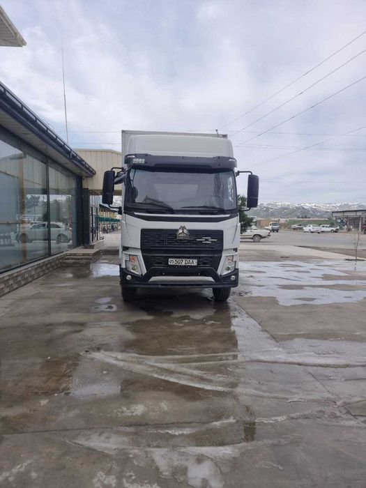 Howo Yuk moshina (Yuk furgoni) sotiladi