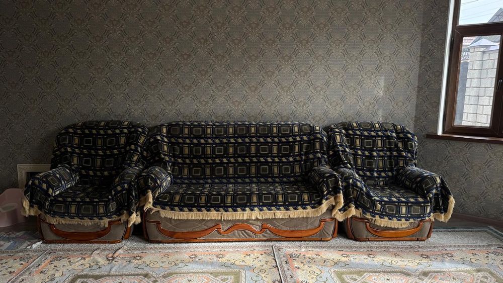 Мягкий диван сатылады СРОЧНО