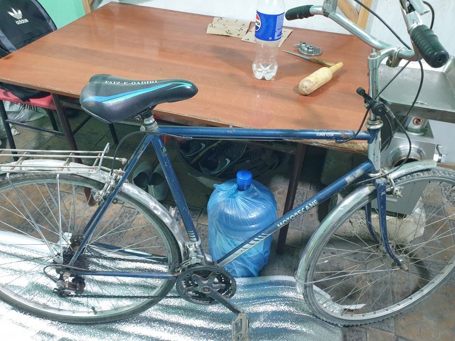 Velosiled sotiladi spartivni germanski