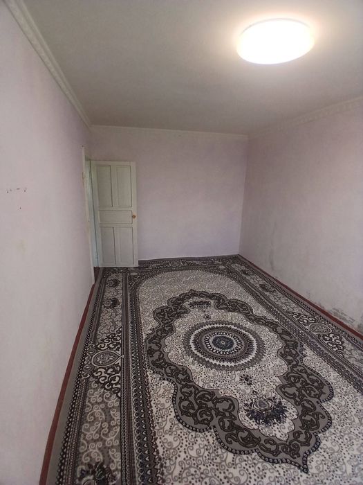 Бухара Сити чоррахаси томонда жойлашган 1 хонали квартира сотилади