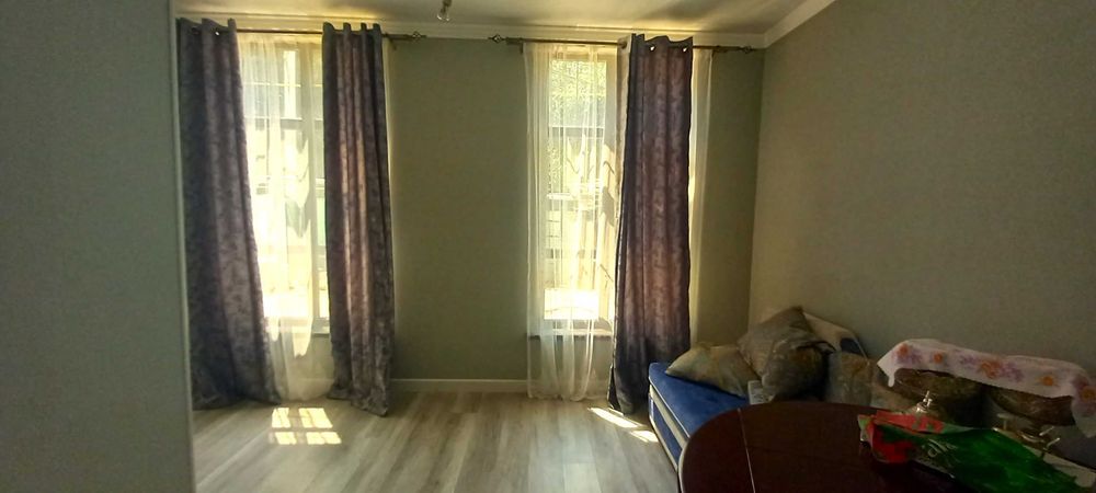 Продам дом рядом с парком, зоопарком