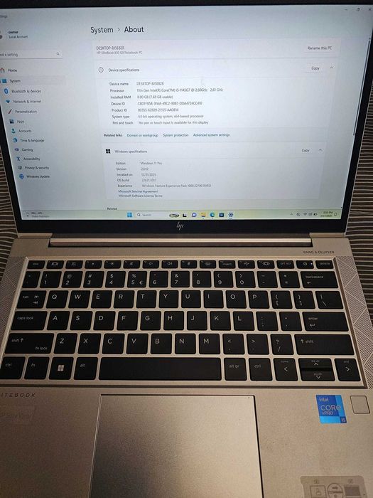 hp elitebook 830 G8 si 640 G9, 8gb ram 256 nvme ssd i5