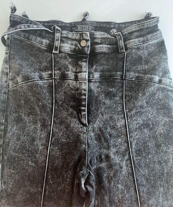 Дамски дънки ALESSA, М размер, еластични Алеса