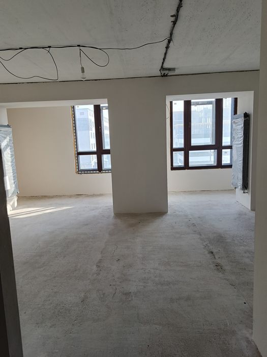 Продам 2х 4/9 в ЖК 8 КВАРТАЛ