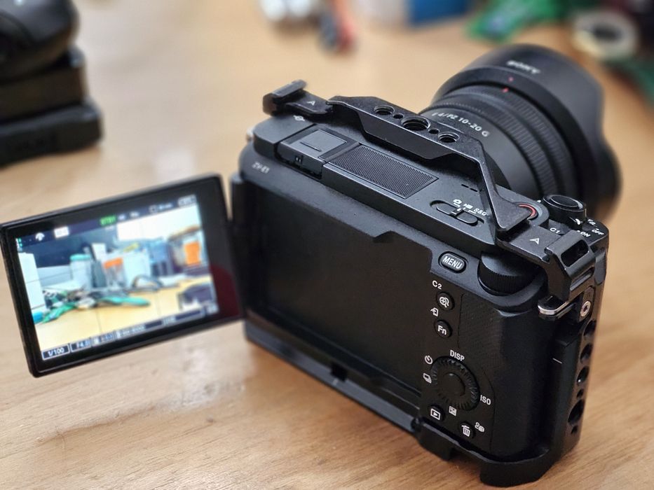 Vand Sony ZV-E1 cu/fara obiectiv 10-20mm PZ F4 constant, seria G