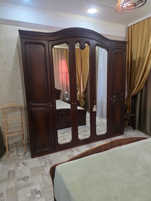 Продам спальный гарнитут