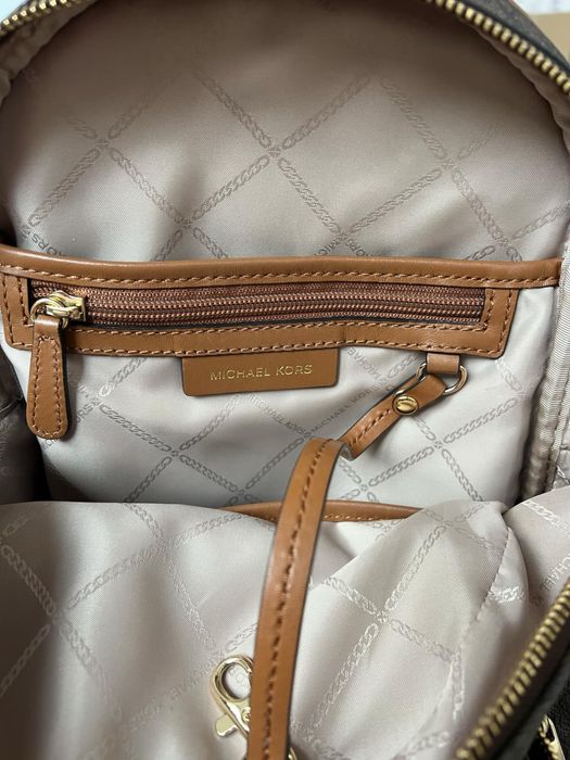 Раница на Майкал корс