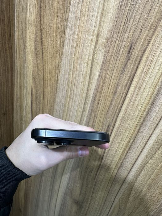 Iphone 16 pro max black 256 gb 100% 209 sikl