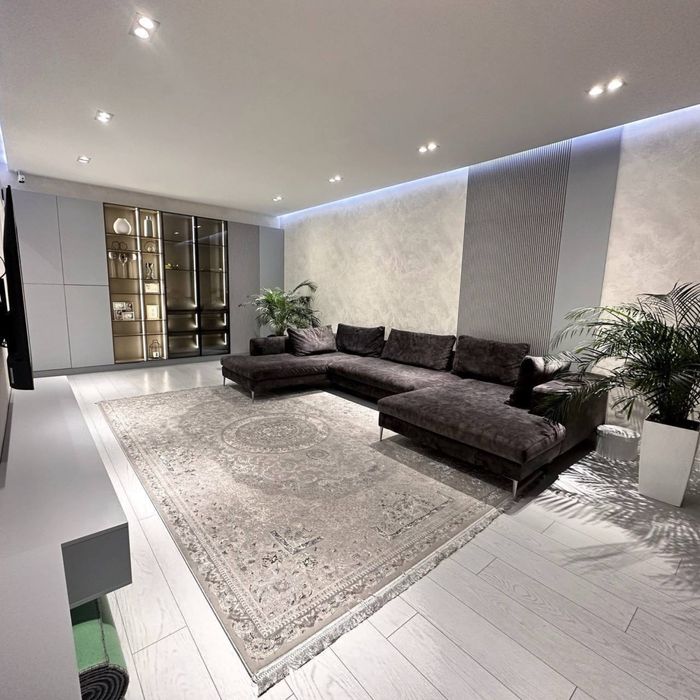 Продается 3х комнатная квартира,ЖК NRG Oybek,мирабадский район,107м2