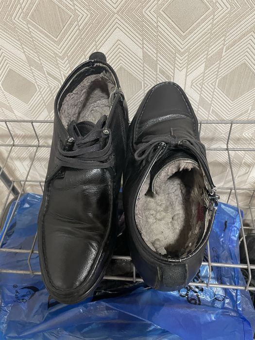 Продам ботинки зимние 41 размер