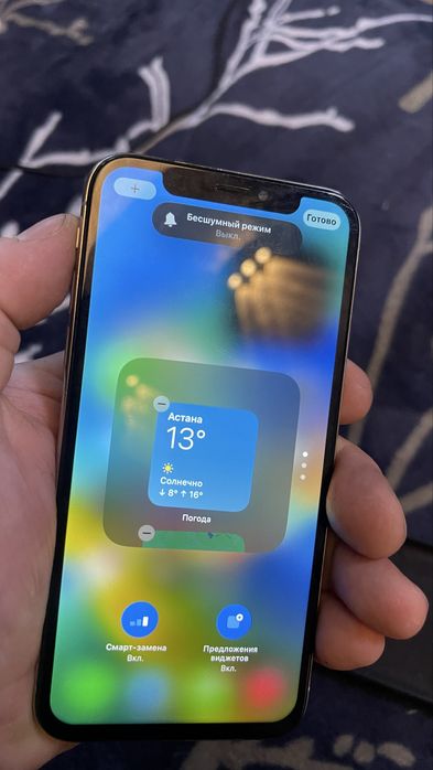 продам iphone X.