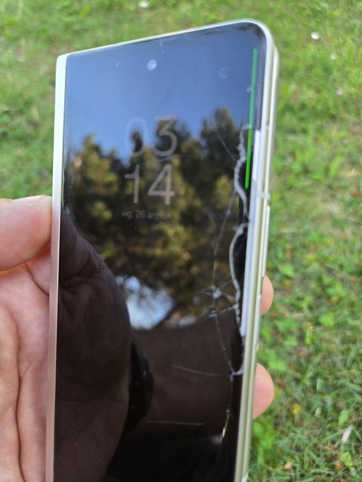 Продавам телефон Samsung fold 3