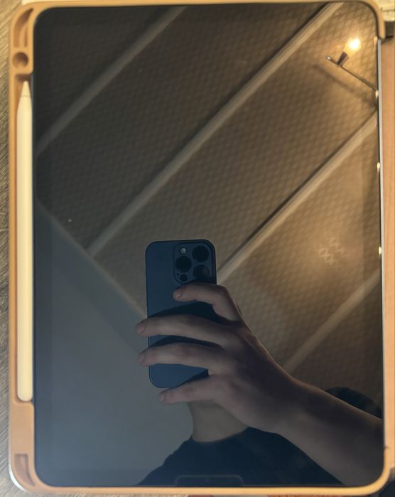 Apple iPad Air 5 M1 (2022) 10.9” 64GB