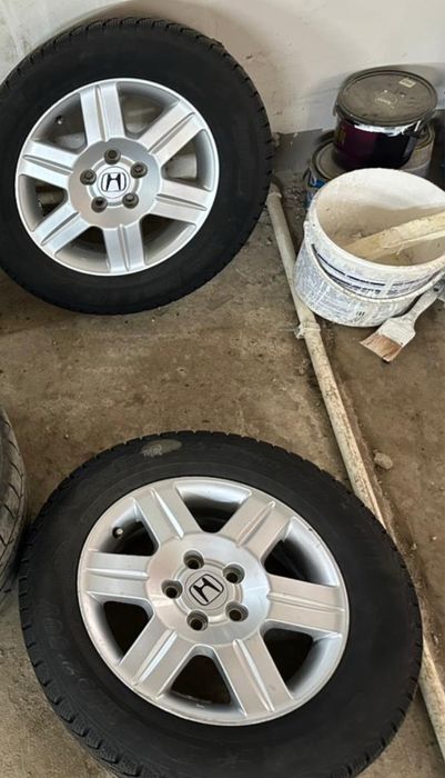 Продам комплект дисков с резиной