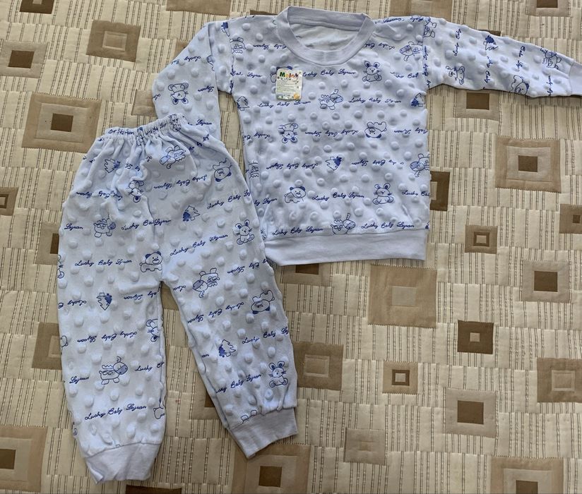 Продам Комплект на мальчика