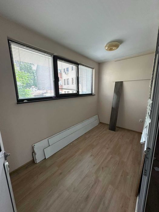 Просторен офис в гр.Пловдив - кв. Кършияка!