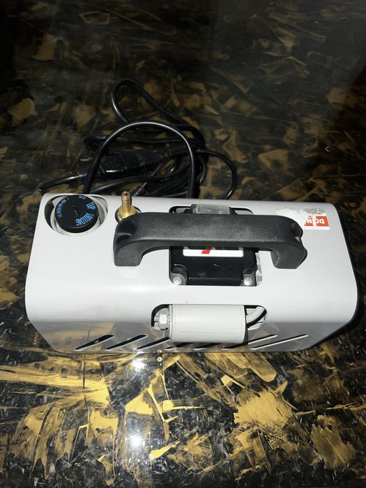 Pompa vacuum EC 4 Compact