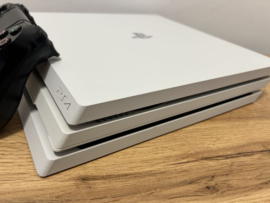 Consolă PlayStation 4 Pro 2Tb!! 750 Ron