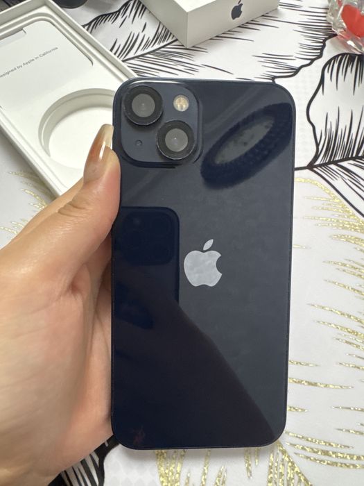 айфон 13, 77емкость