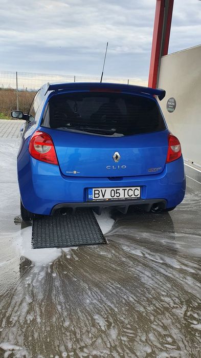 Renault Clio Renault Clio 3 RS 197cp