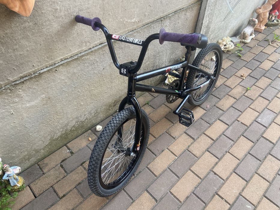 Bicicleta BMX pentru copii