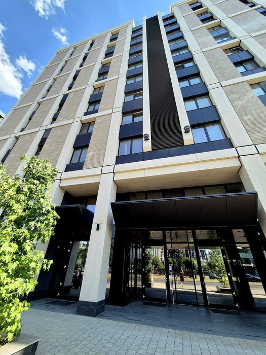 Дава се под наем Гараж / Паркомясто в София, Център - 18 кв.м за 127.5 € - Снимка #1