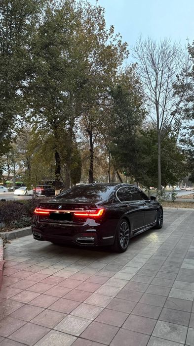 BMW 730i  Насия. савдо. берилади